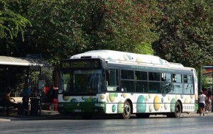 В Афінах через закриті банки скасували плату за проїзд